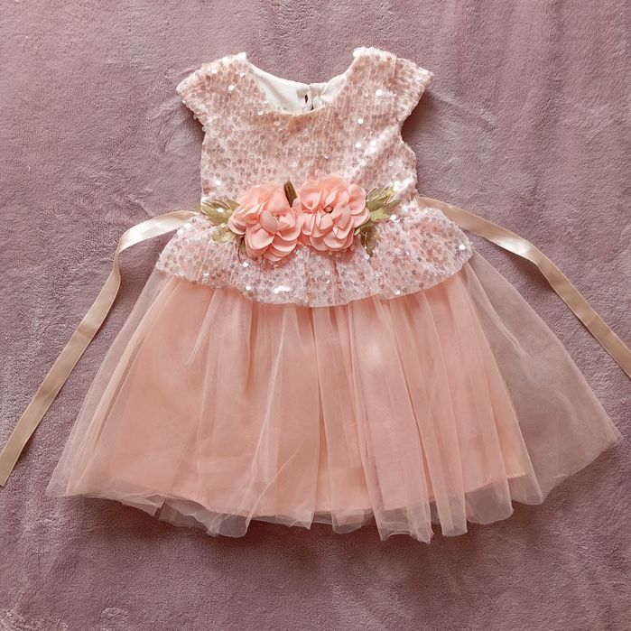 Нарядные платья 1-4года