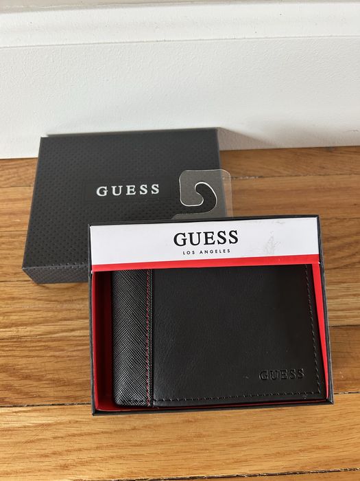 Портфейли Michael Kors и CK и Guess