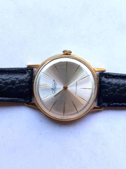 Ceas Poljot VIMPEL 23 jewels placat cu aur , model mai Rar