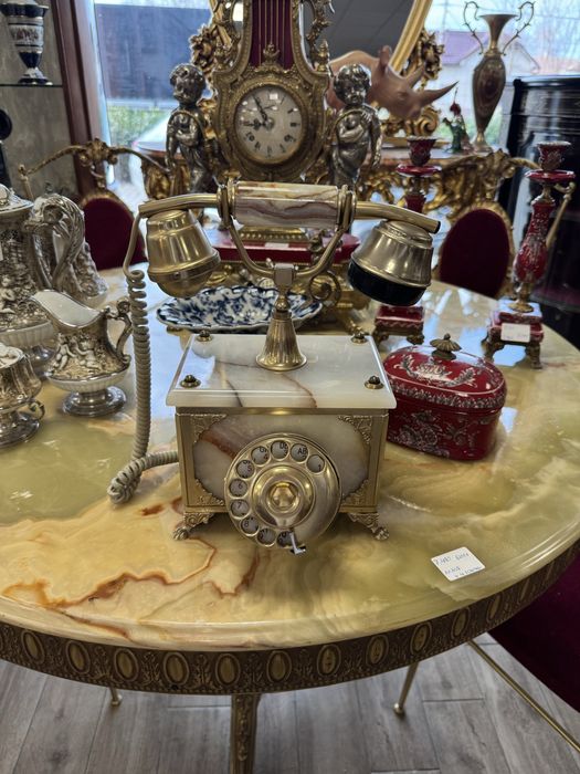 Telefon deosebit din onix