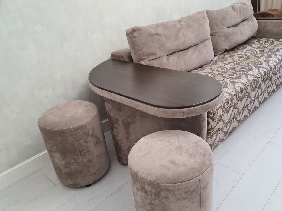 Продаётся диван .