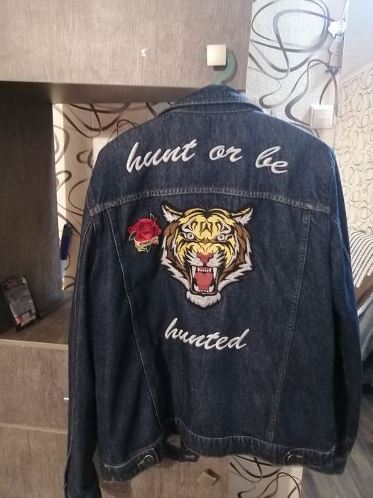 Джинсовая куртка