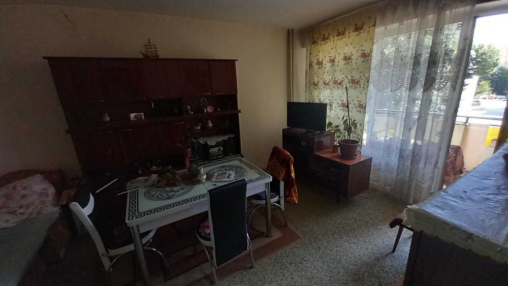 Двустаен апартамент в жк. Орел ет.2