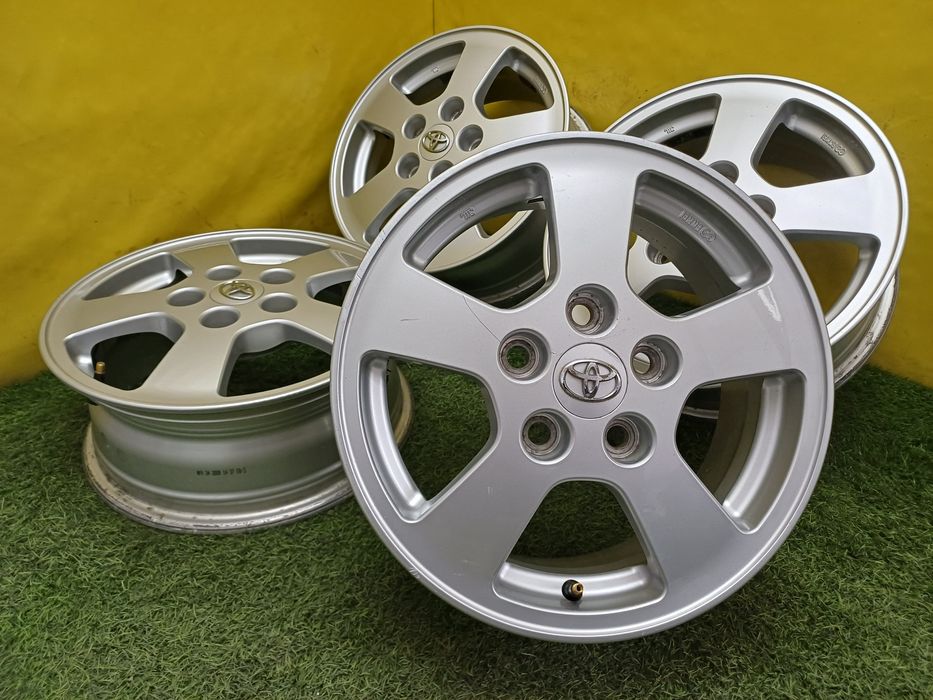 Диски R15 5x114.3 на Toyota и другие.