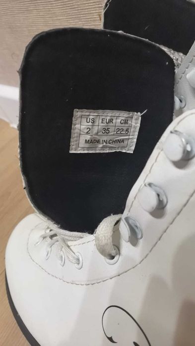 Коньки подростковые