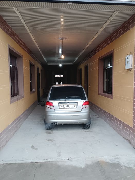 Yangiyol tuman gulbaxor mustaqillik kochasi 41 uy