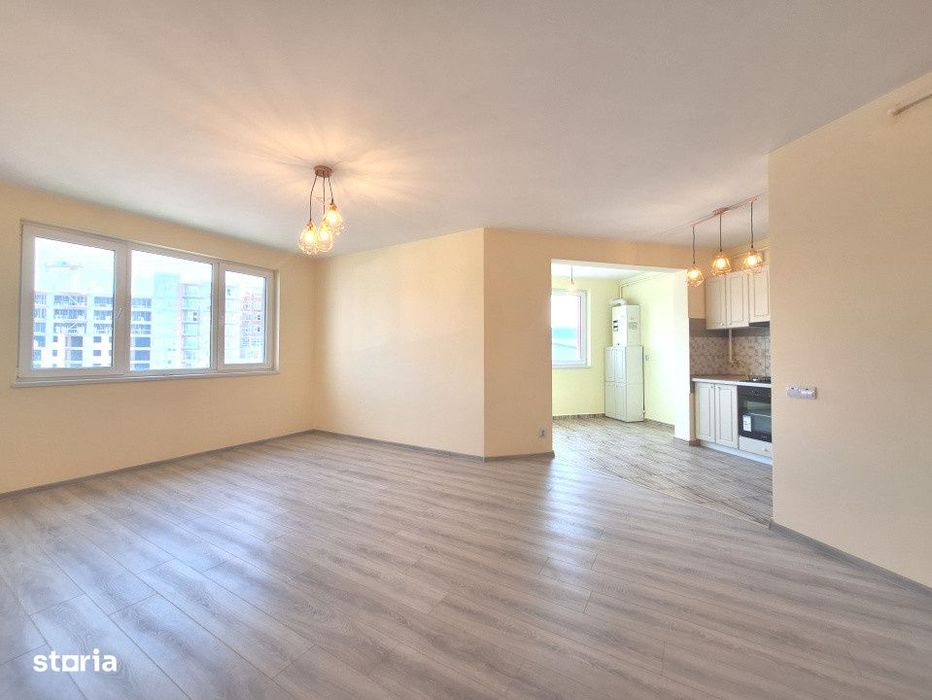Apartament de 3 camere, 86 mp, parcare, zona BMW — fotografia 2