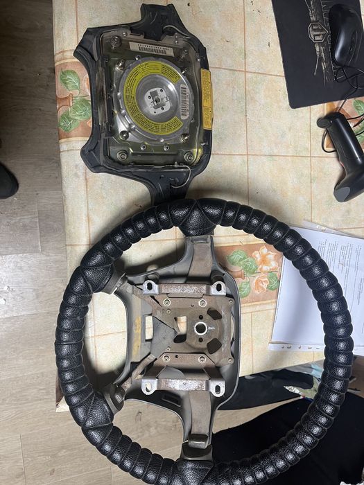 Mitsubishi Pajero 2 руль