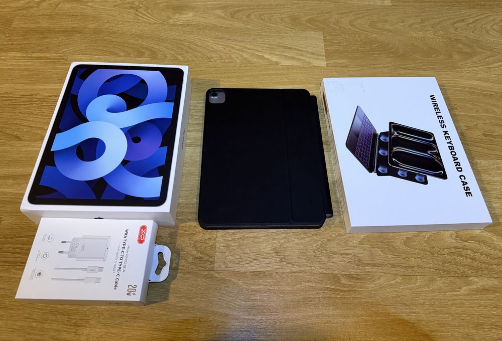 Tableta Apple iPad Air 2020 wifi si cellular 64GB blue plus tastatura