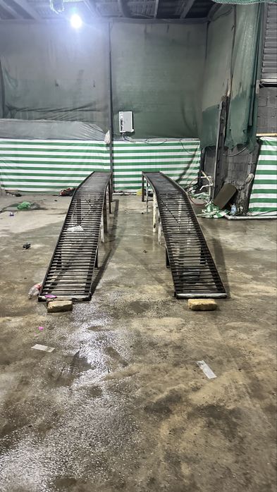 Estikada moykaga moshina chiqadigan