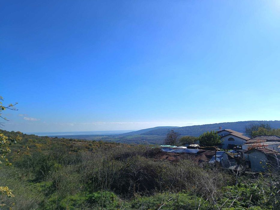 Продавам два парцела в регулация в село Генерал Кантарджиево