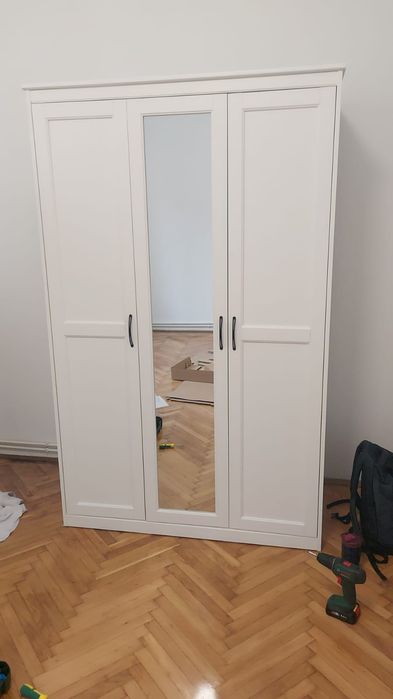 Montaj mobila și lucrări amenajări interioare