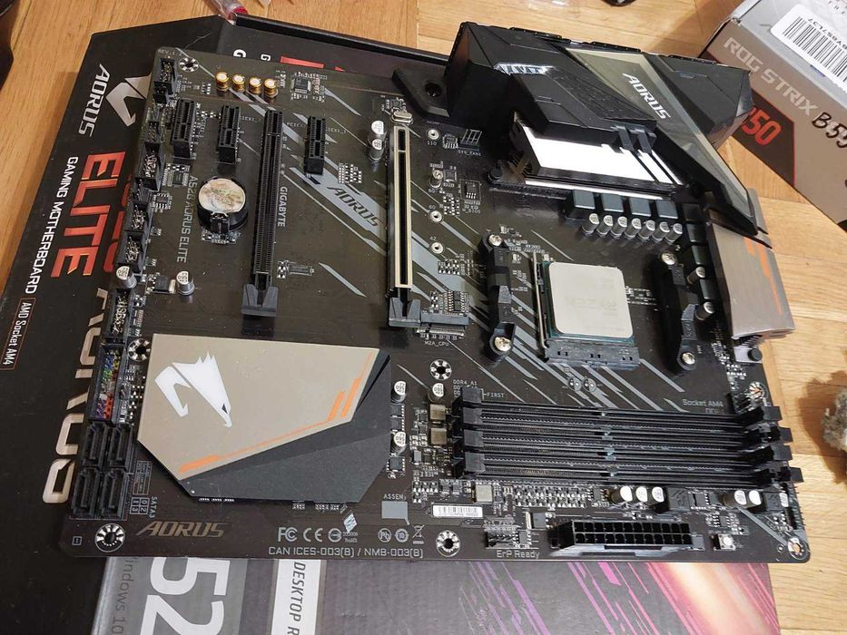 AMD Ryzen 7 3700X + Gigabyte A520 Aorus Elite