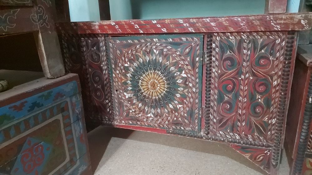 Жадағай тон шапан орамал сатылады