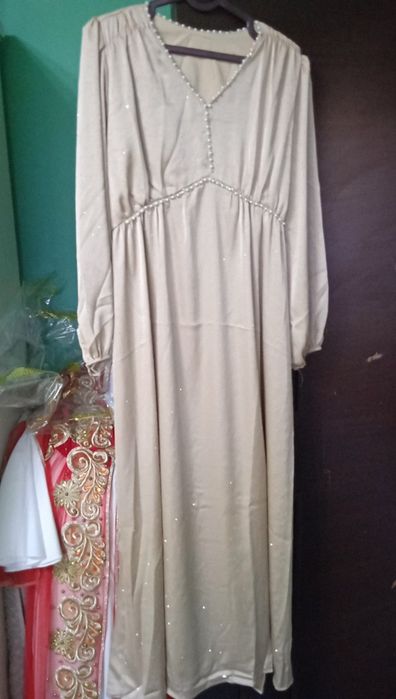 Kiyilmagan koylak yangi holatda
