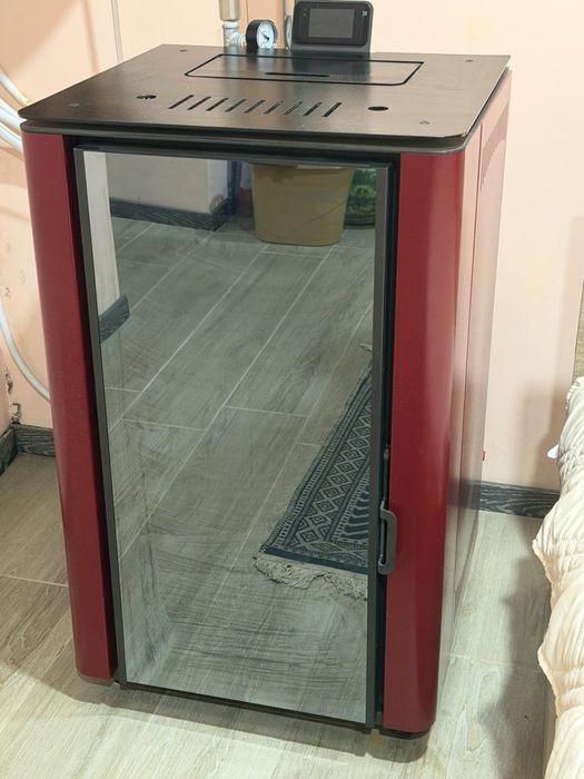 Пелетна камина Prety 11kw