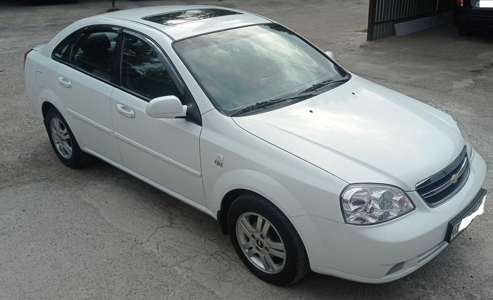 Lacetti, 1.8, АКПП, белого цвета, 2011 год, первые руки