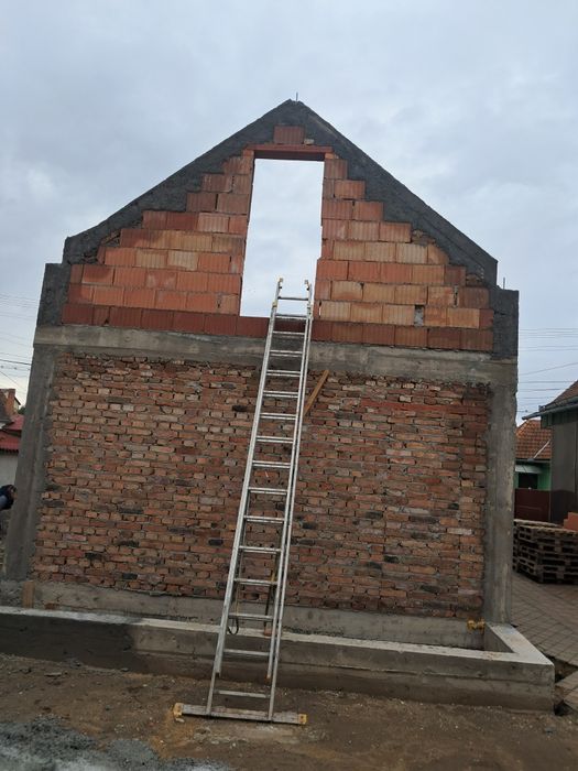 Executam lucrări în construcții