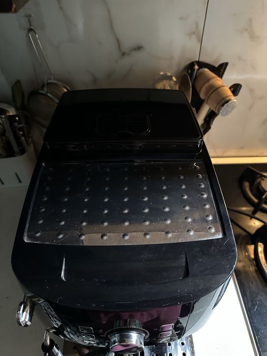 Espressor de cafea Delonghi magnifica S