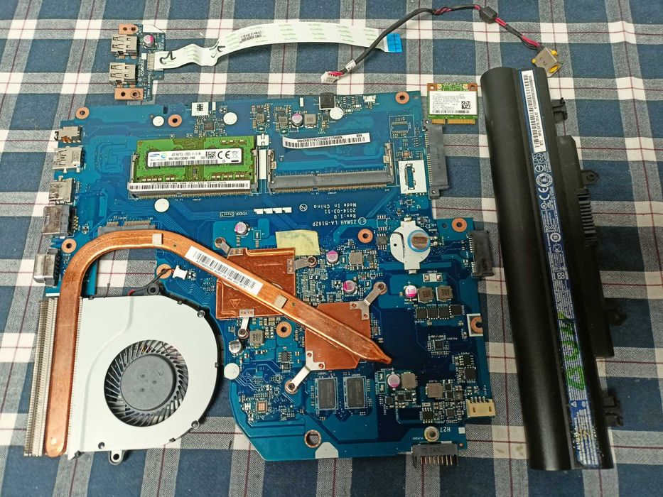 Elemente Acer E5-511 V3-572 V3-532 E5-551 E5-571 E5-572 E5-531 / 521