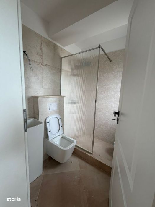 Vila Individuala/4 camere/Cartier Cristalului