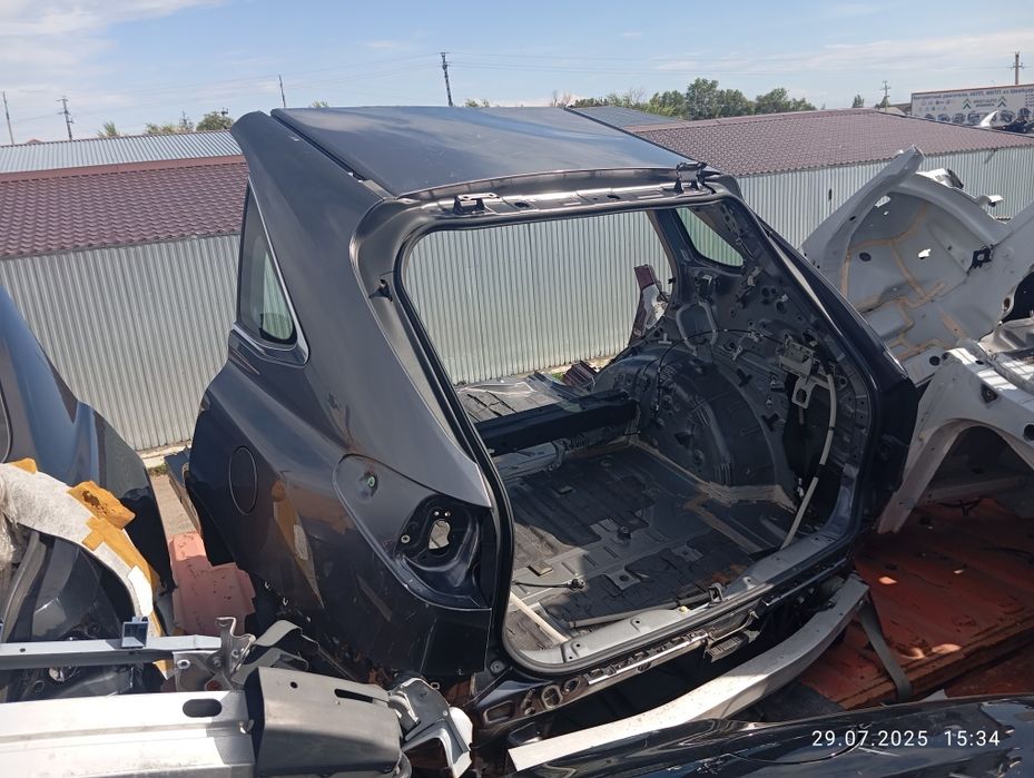 Задняя часть Lexus RX 350 3 поколения