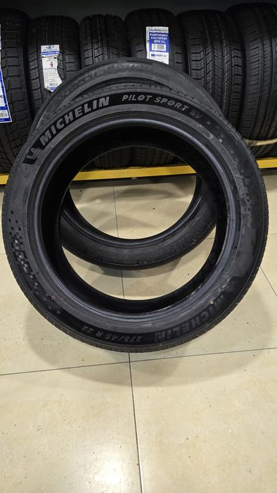 275/45/R22 Michelin pilot sport ev