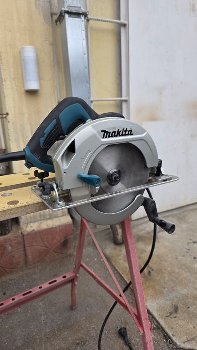 Makita HS7601 Циркуляр
