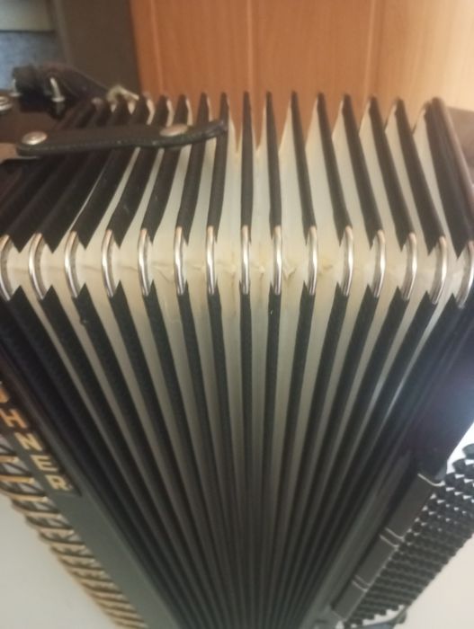 Acordeon hohner Atlantic 120 basi