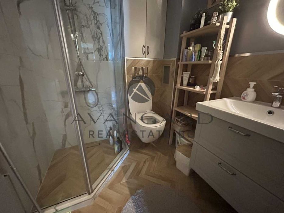 Продава се Тристаен апартамент в Пловдив, Кършияка - 107 кв.м за 2898 €/кв.м - Снимка #9