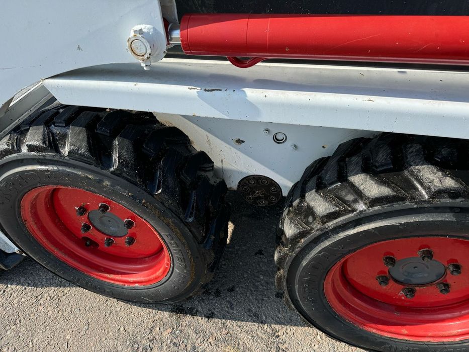 Продам бобкат 533.    2001 года