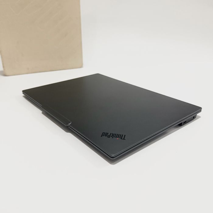 НОВ ThinkPad X9-14 Aura/3K OLED Touch/Ultra 7 268V/32GB 8533MHz/1TB