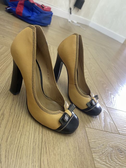 Туфли женские , кожанные