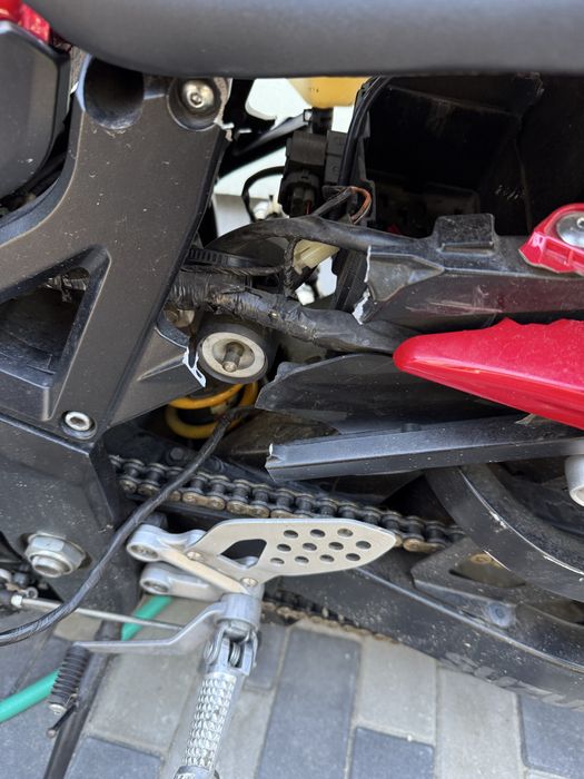 Vand Suzuki gsxr 600 k5 avariat