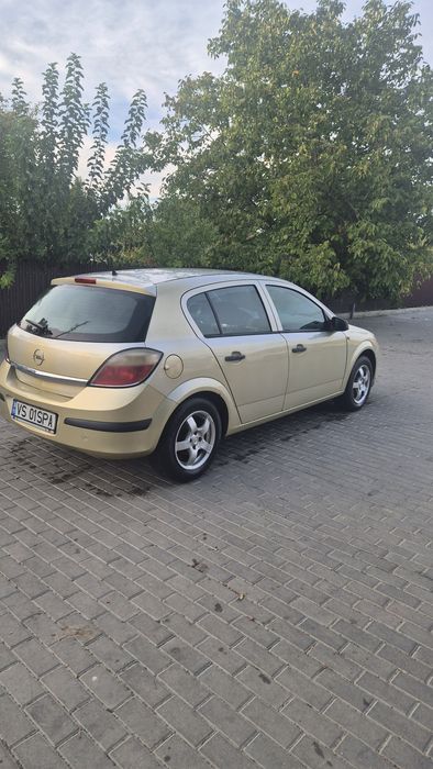 Opel Astra H 1.4 benzina
