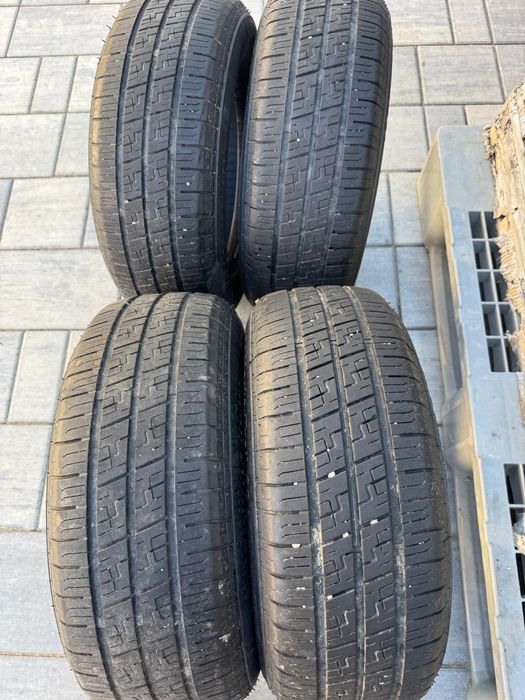 De vânzare 4 cauciucuri platforma, remorca