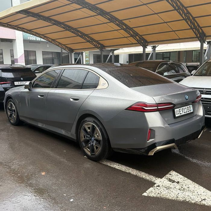 Bmw i5 35l full opstion 2025 tex pasport