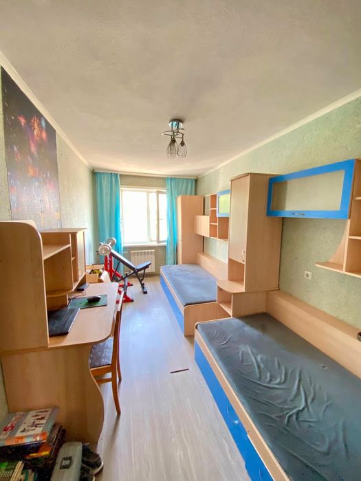 Продам 3 комн квартиру район ЦОТА