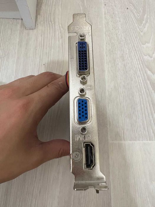 Продам Видеокарту gt 220
