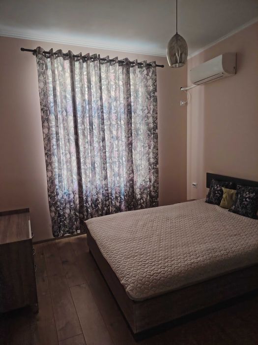 Апартамент под наем център