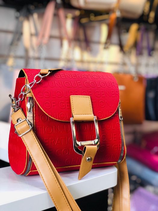 Дамски чанти от еко кожа