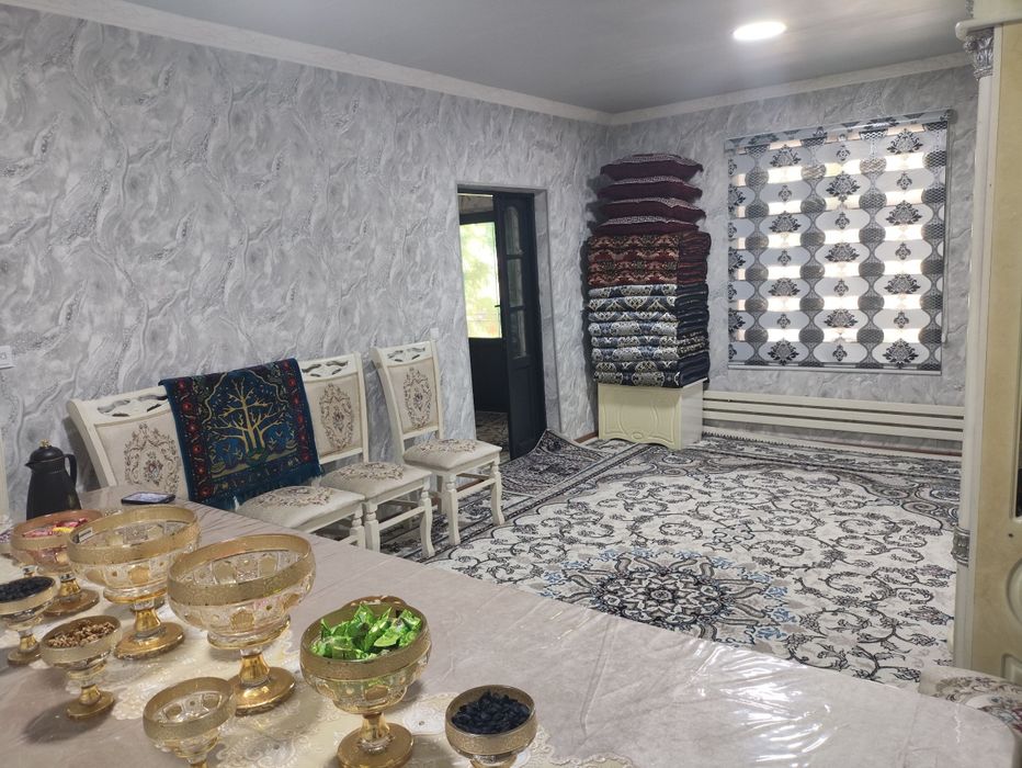 Учаска Нуравшон сентрда  сотилади