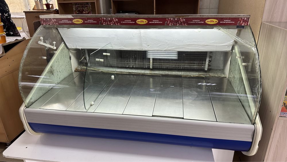 Продам витринный холодильник б/у