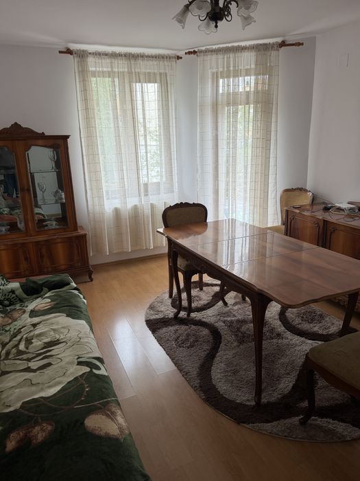 Inchiriez apartament 2 camere Intre Lacuri