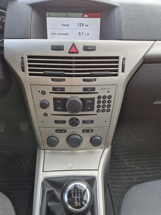 Opel Astra H 1.6 105CP