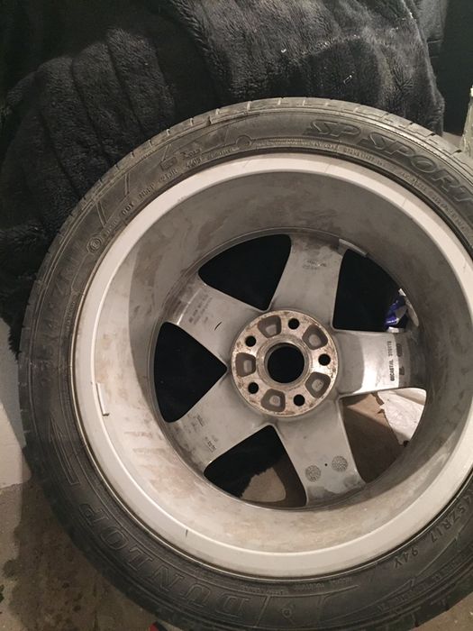 Джанта с гума 235/45/17 Dunlop