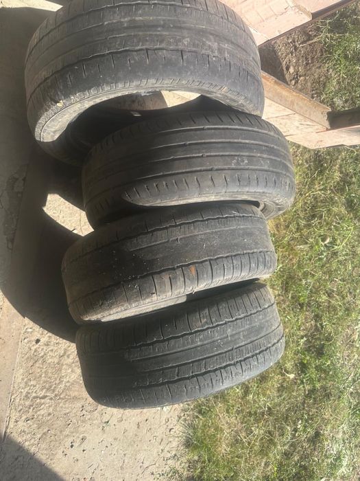 Шины летние 215/55/17