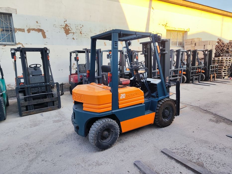 Продам вилочный погрузчик. Кара