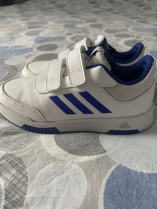 Маратонки Adidas, 32-ри и  34-ти номер