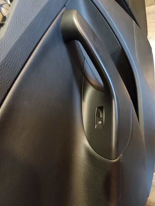 Кори за задните врати на Passat B6 Комби